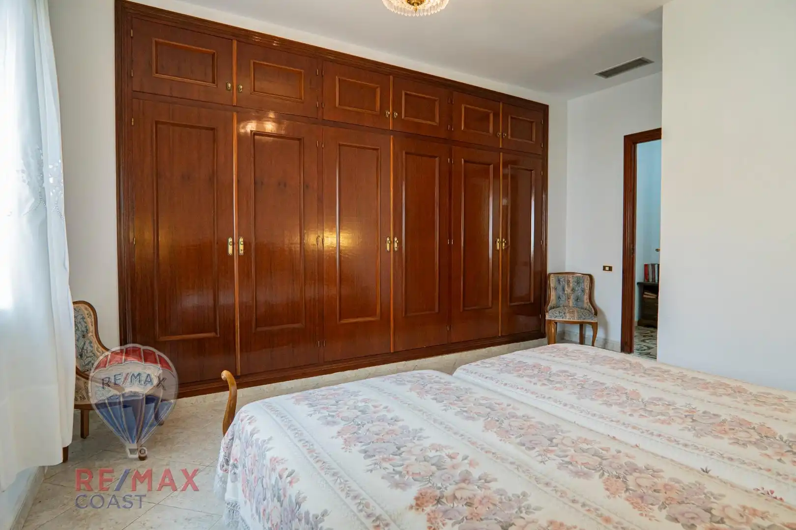 Habitación de Casa o chalet en venta en Torrox con Aire acondicionado, Calefacción y Jardín privado