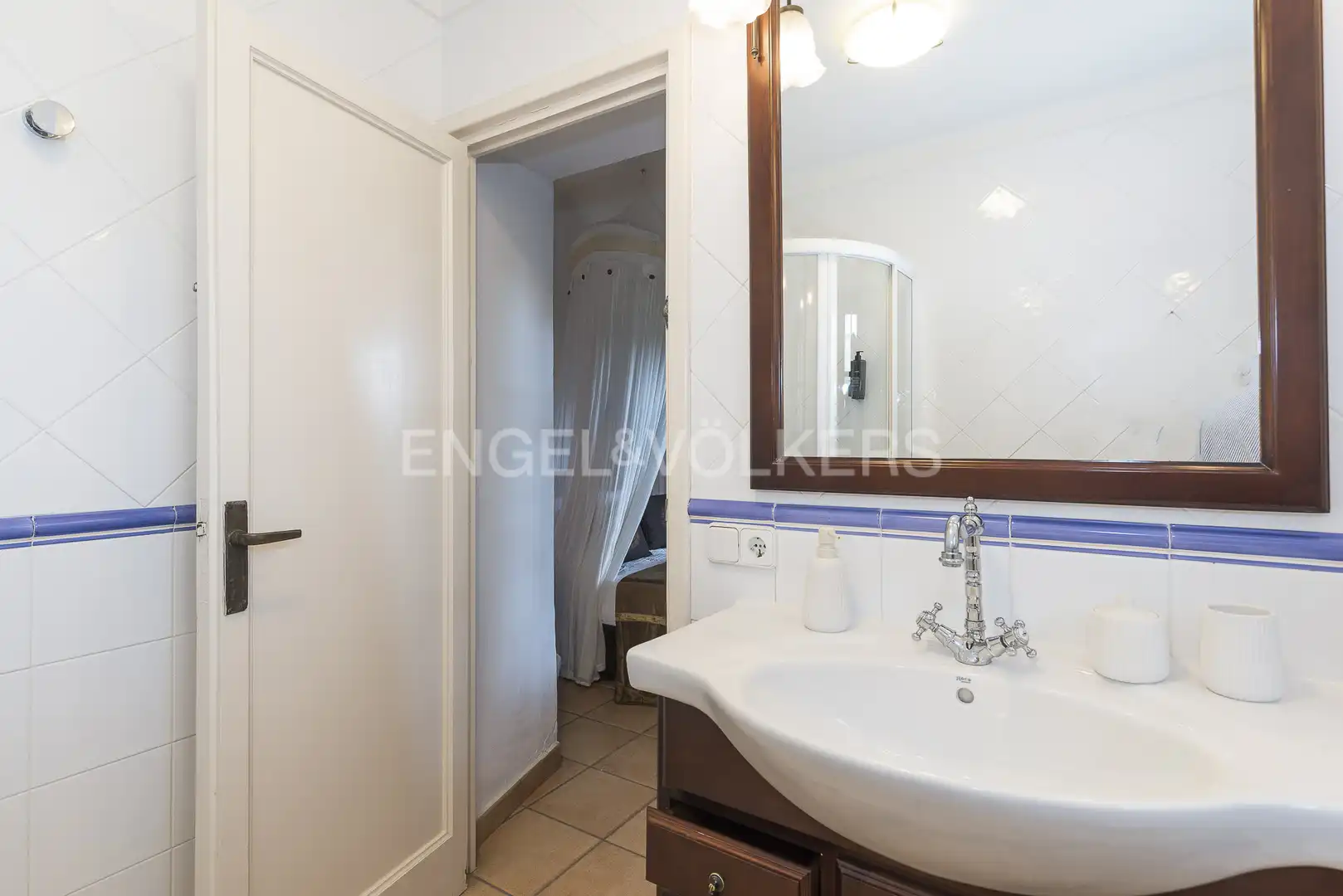 Bathroom of Buildings for sale in Sant Pere de Ribes