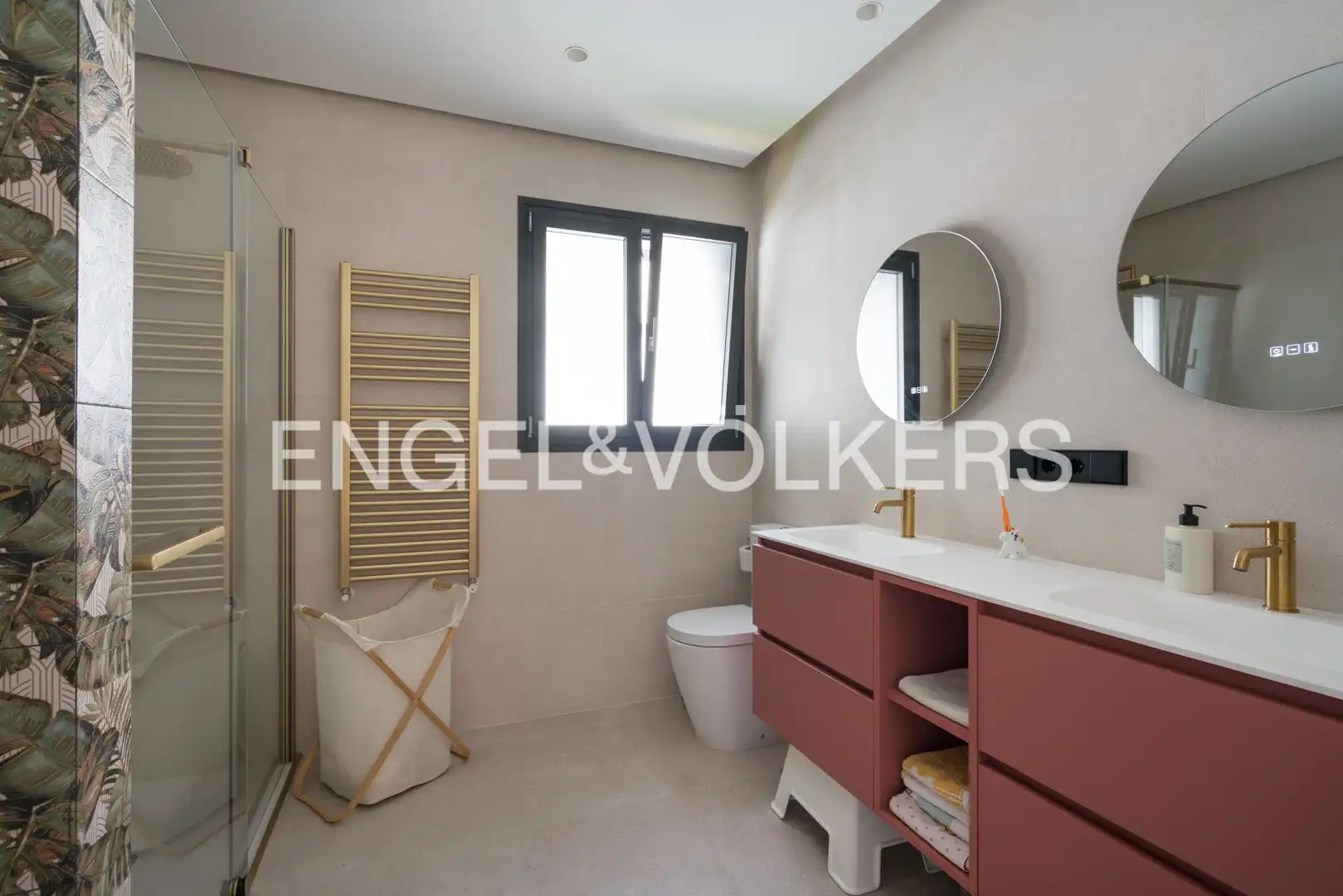 Baño de Casa o chalet en venta en Gijón  con Calefacción, Jardín privado y Terraza