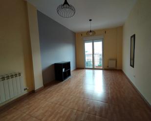 Living room of Flat for sale in Argamasilla de Alba  with Air Conditioner and Storage room