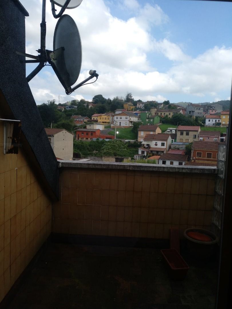 Balcony of Flat for sale in Langreo  with Parquet flooring, Terrace and Storage room