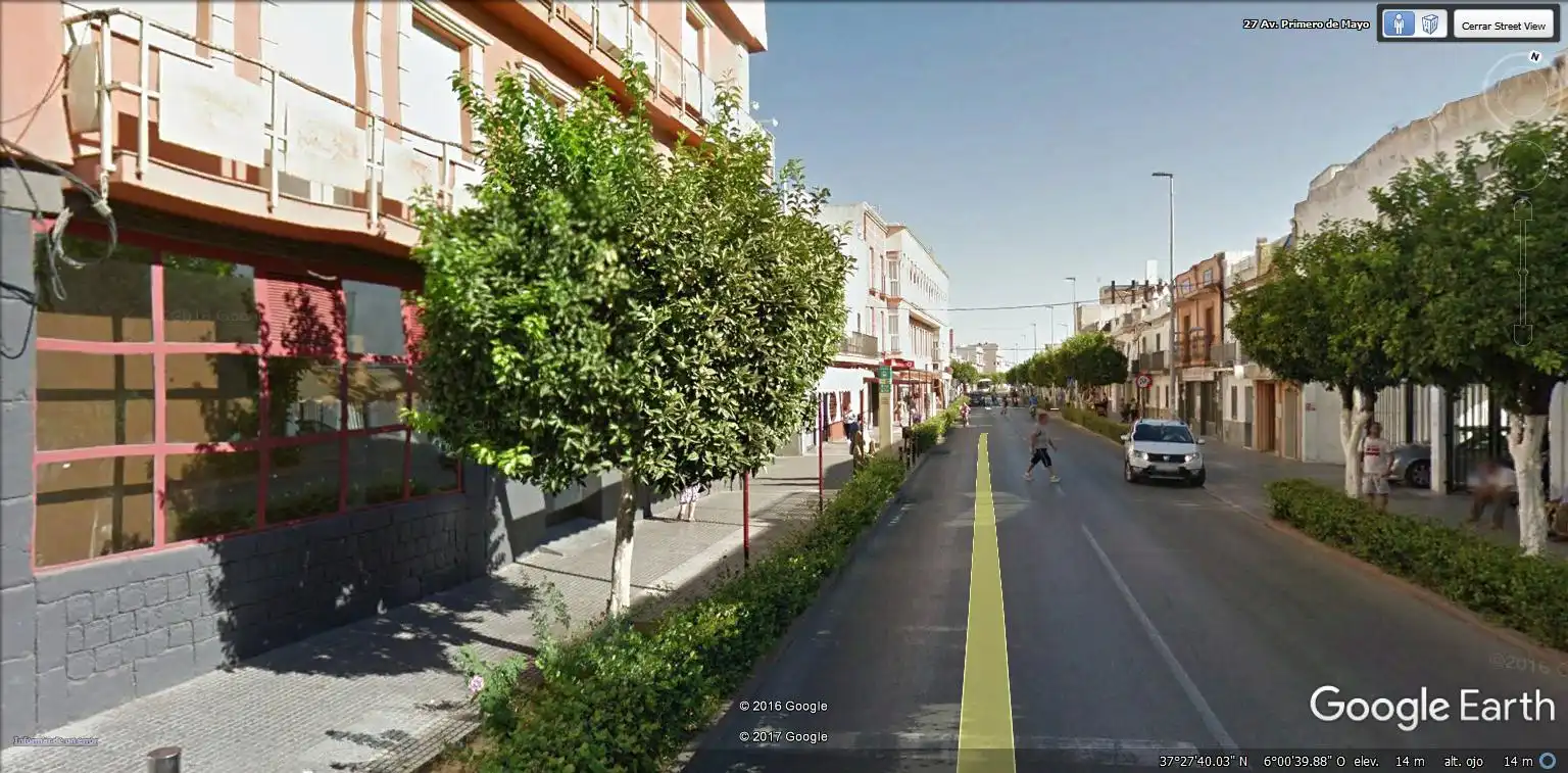 Vista exterior de Local en venta en La Algaba