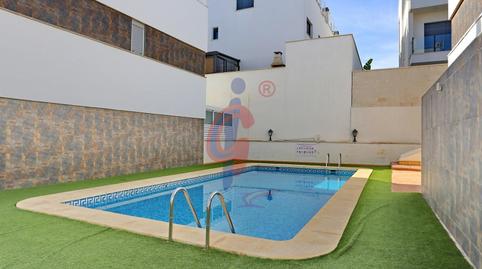 Foto 3 de Casa adosada en venta en Avenida Cortes Valencianas, 133, Los Secanos, Alicante