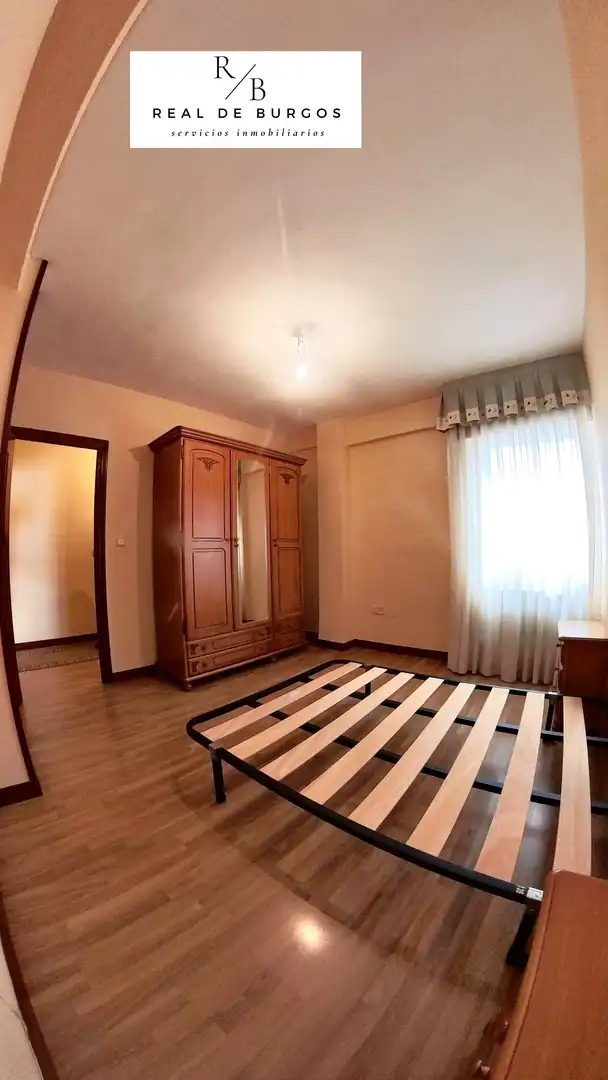 Habitación de Piso de alquiler en Valladolid con Calefacción, Terraza y Amueblado