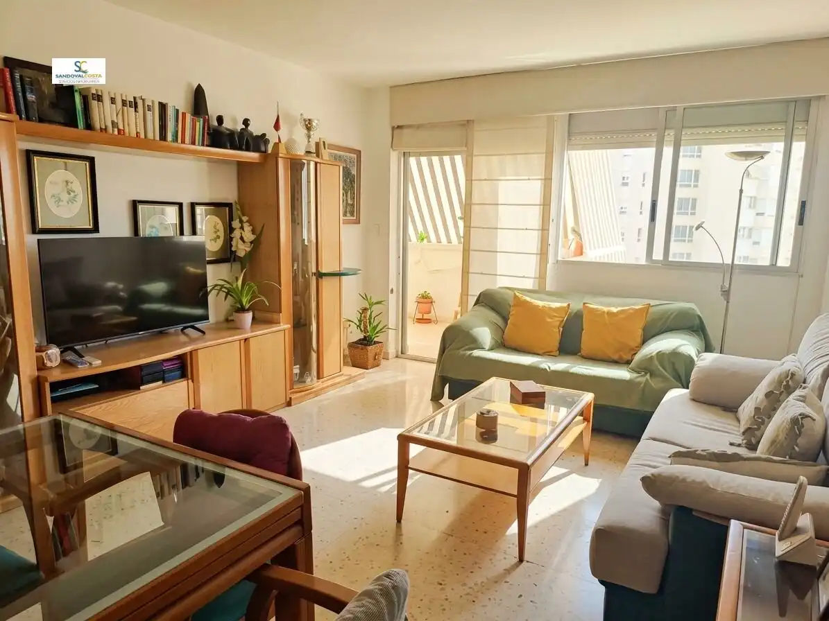 Piso con piscina en venta en Playa de San Juan - El Cabo de las Huertas, imagen 3