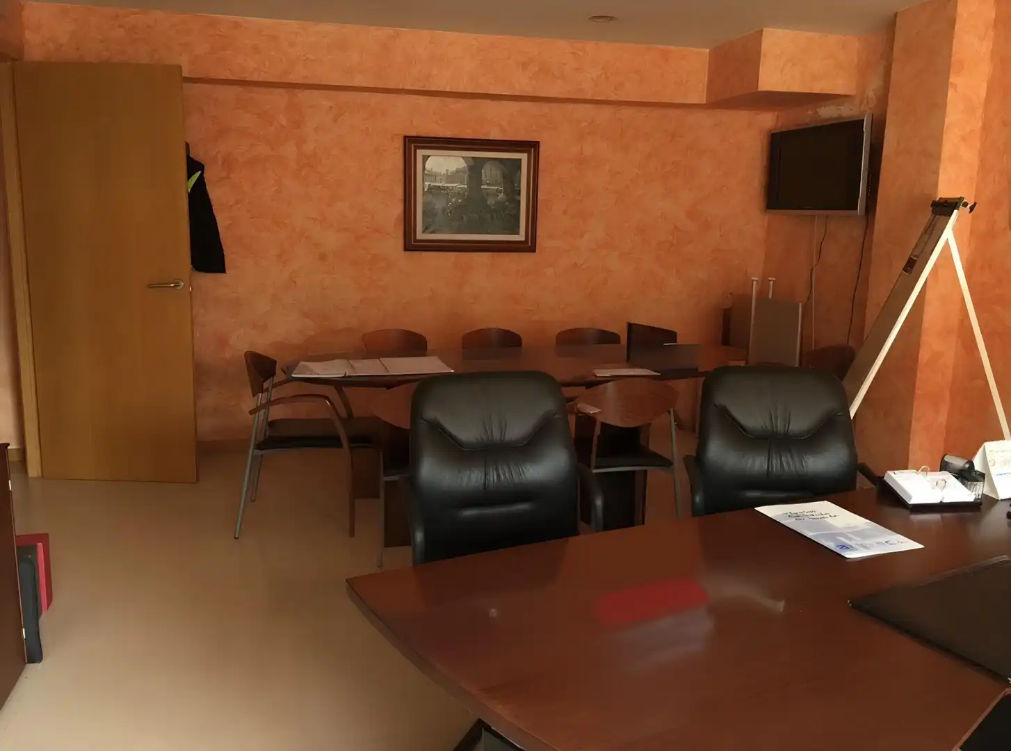 Büro zur Miete in Vilanova i la Geltrú mit Heizung und Abstellraum
