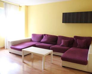 Living room of Flat to rent in  Huesca Capital  with Heating