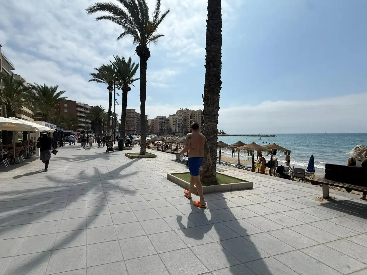 Vista exterior de Ático en venta en Torrevieja con Aire acondicionado, Calefacción y Terraza