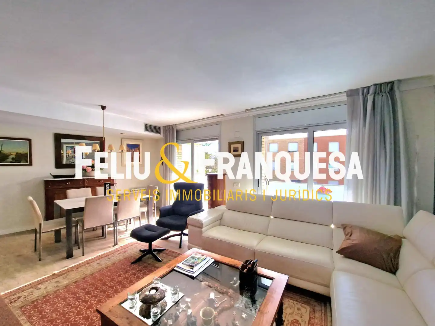 Exterior view of Flat for sale in Sant Cugat del Vallès  with Heating, Terrace and Storage room
