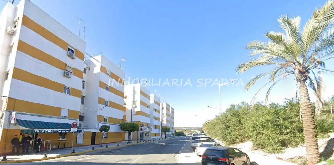 Vista exterior de Piso en venta en San Juan de Aznalfarache con Terraza