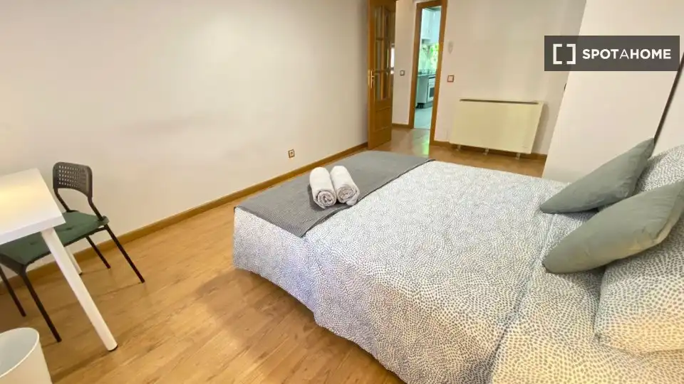 Habitación de Piso de alquiler en Madrid con Aire acondicionado, Calefacción y Amueblado