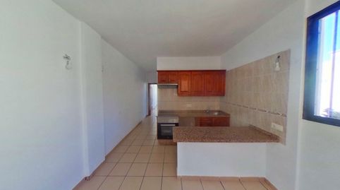 Foto 2 de Piso en venta en C/ Irlanda, San Eugenio Alto, Adeje