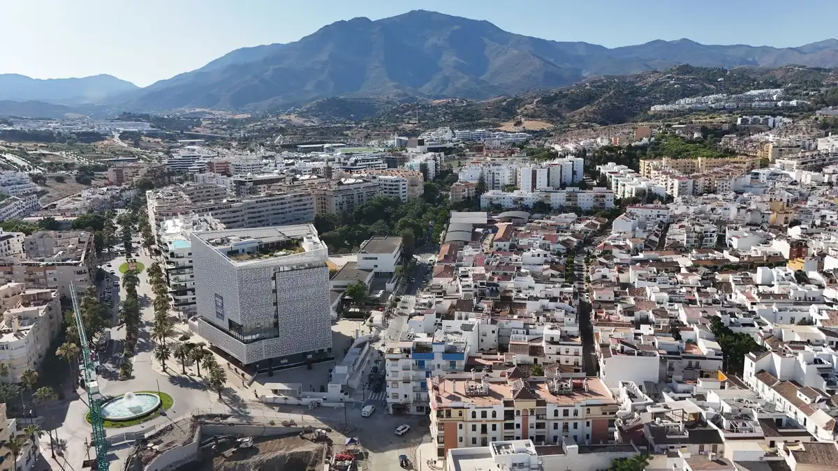 Vista exterior de Apartament en venda en Estepona