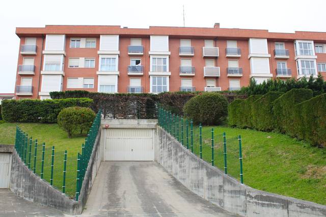 Piso en Venta en Calle Sor Ramona Ormazábal en Monte