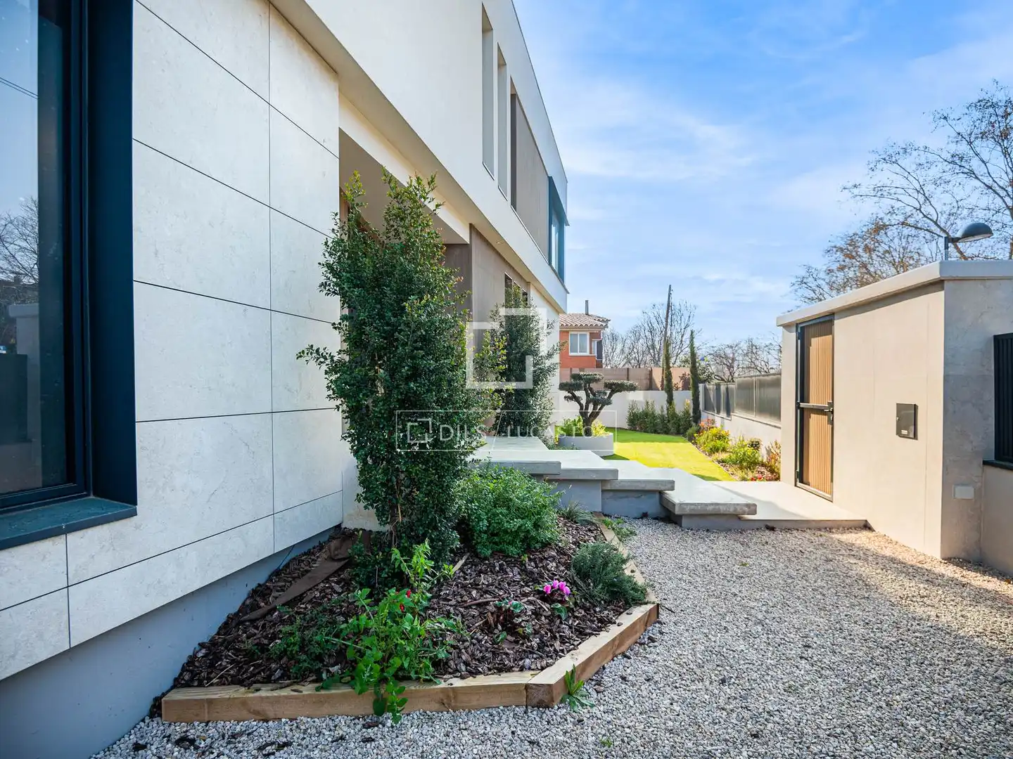 Jardí de Casa o xalet en venda en Sant Cugat del Vallès amb Aire condicionat, Calefacció i Jardí privat