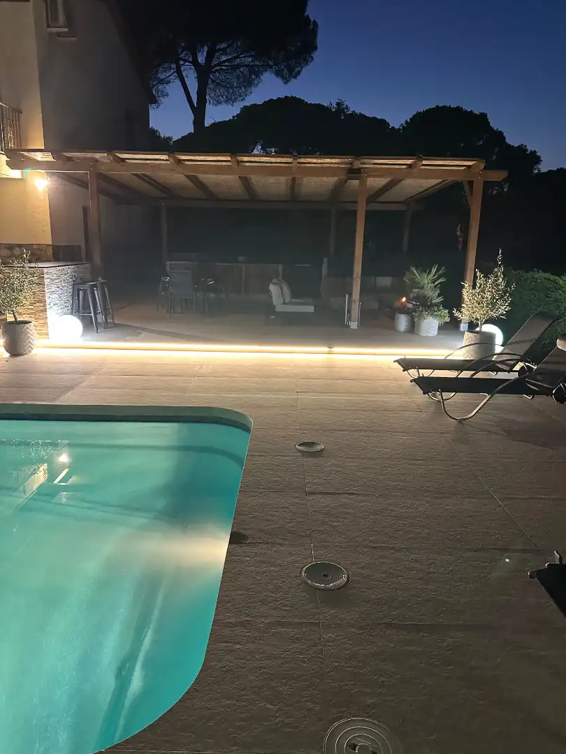Piscina de Casa o chalet de alquiler en Castell d'Aro, Platja d'Aro i s'Agaró con Aire acondicionado, Calefacción y Jardín privado