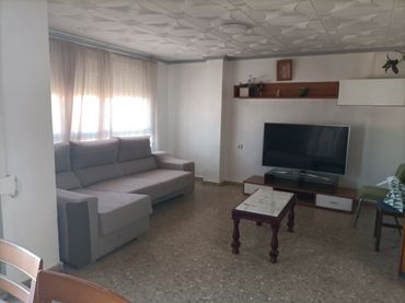 Piso con balcón en venta en Carrer Valėncia 31