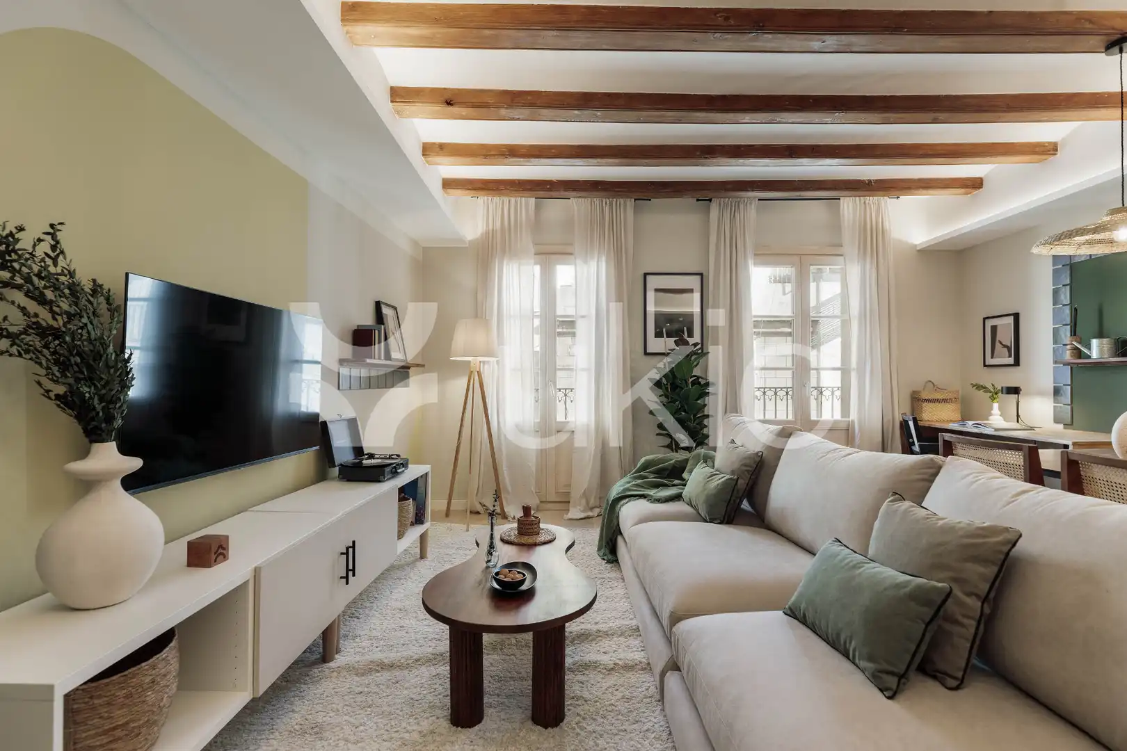 Apartamento con balcón en alquiler en Carrer del Portal Nou, imagen 8
