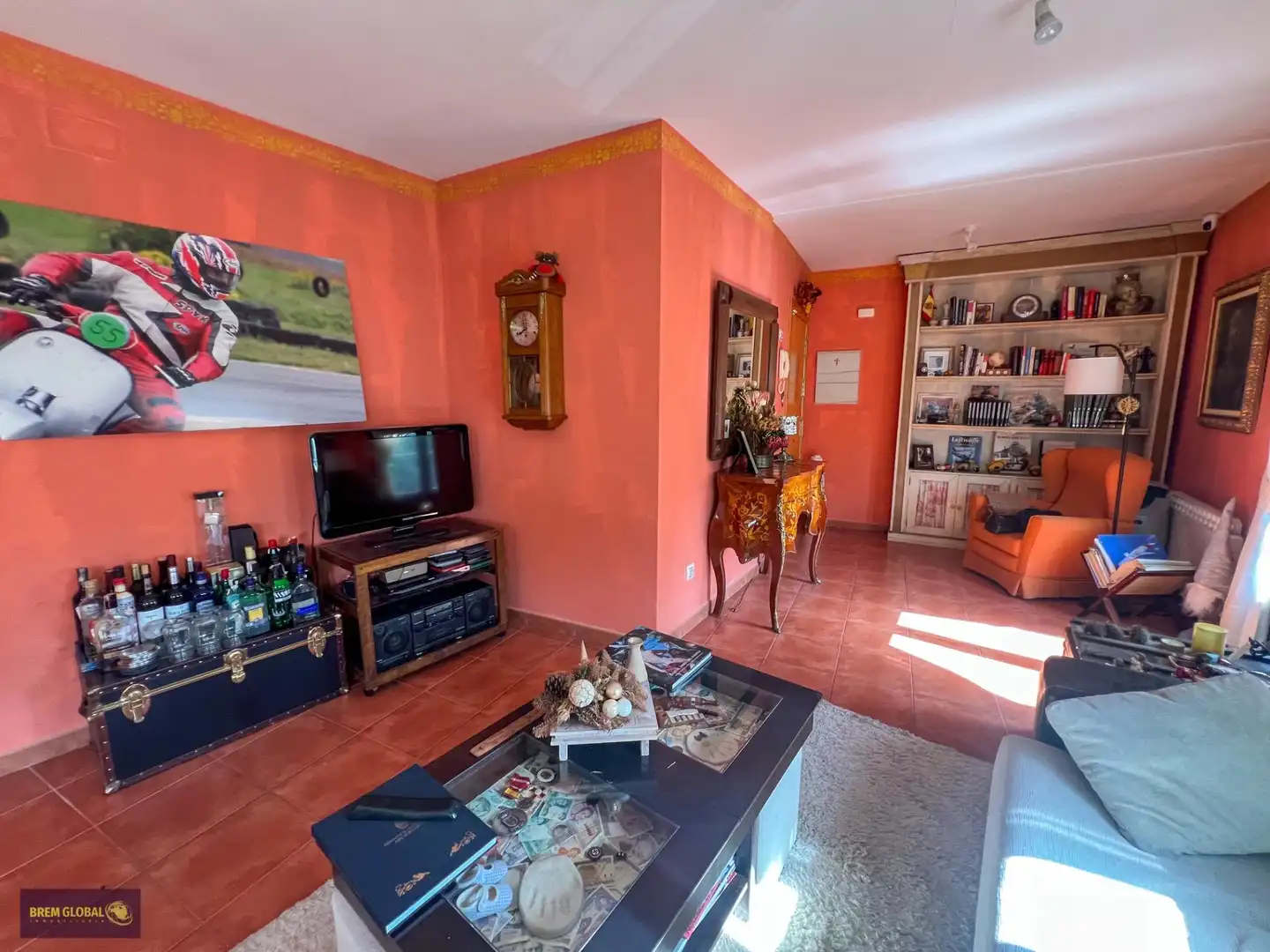 Sala d'estar de Dúplex en venda en La Cabrera amb Calefacció