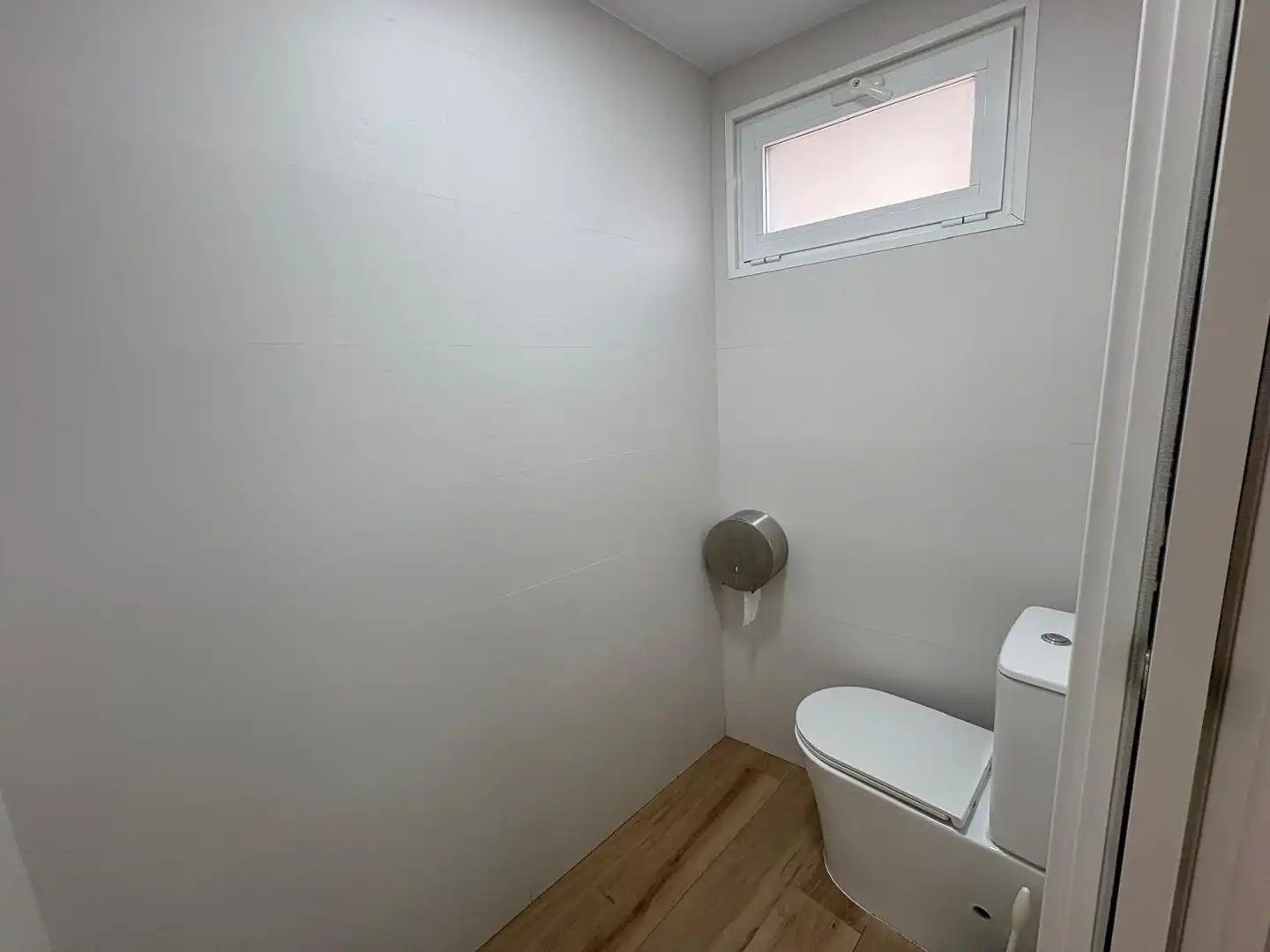 Bathroom of Commercial properties for sale in Castrillo del Val  with Furnished