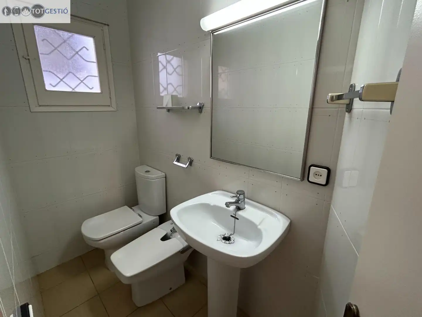 Badezimmer von Wohnung zum Verkauf in Castell d'Aro, Platja d'Aro i s'Agaró mit Terrasse