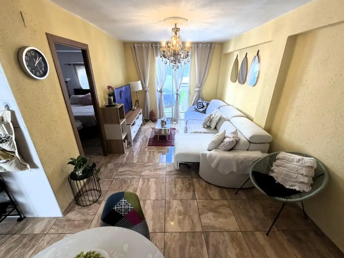 Sala d'estar de Pis en venda en Valencia amb Balcó
