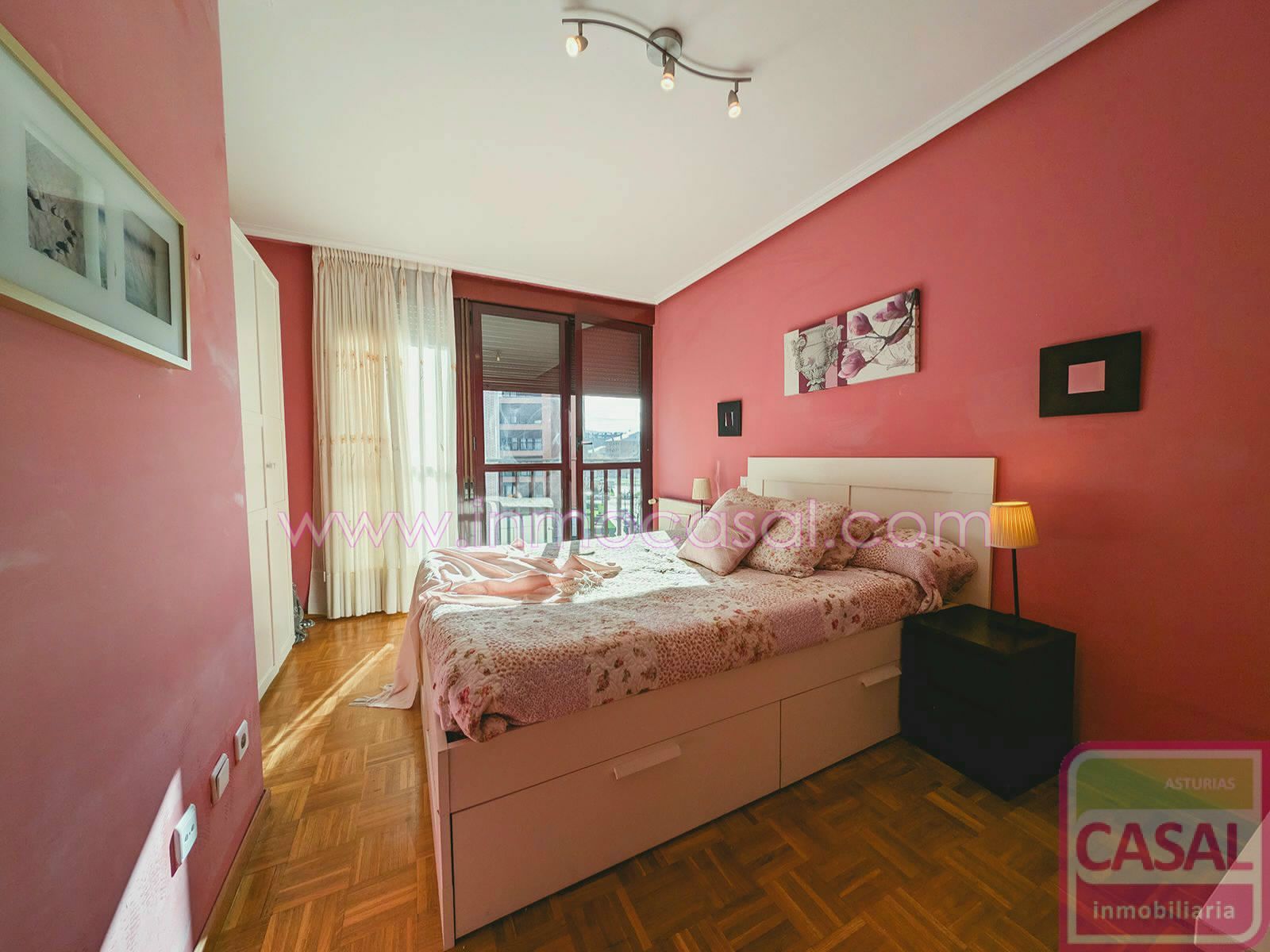 Bedroom of Flat for sale in Oviedo   with Heating, Terrace and Storage room