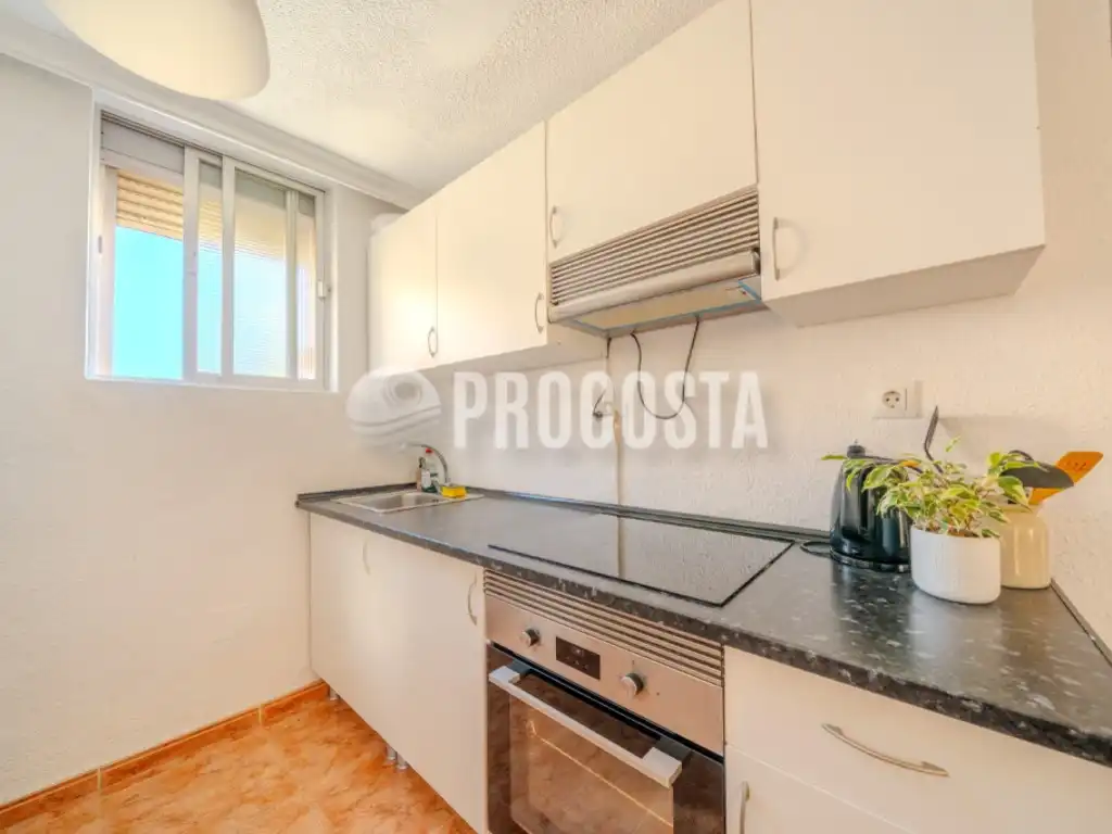 Cocina de Piso en venta en Almuñecar Centro