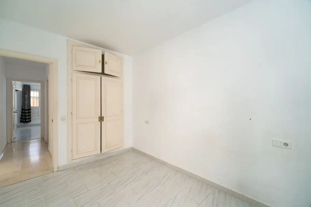 Habitación de Ático en venta en Estepona con Aire acondicionado, Calefacción y Terraza