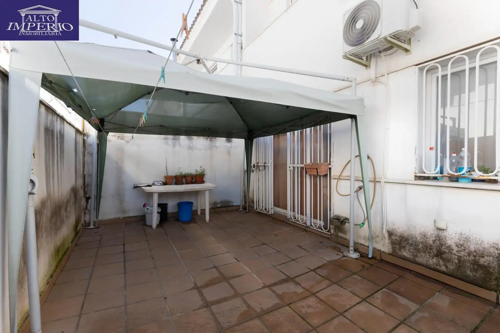 Terrassa de Casa adosada en venda en Churriana de la Vega amb Calefacció, Terrassa i Balcó