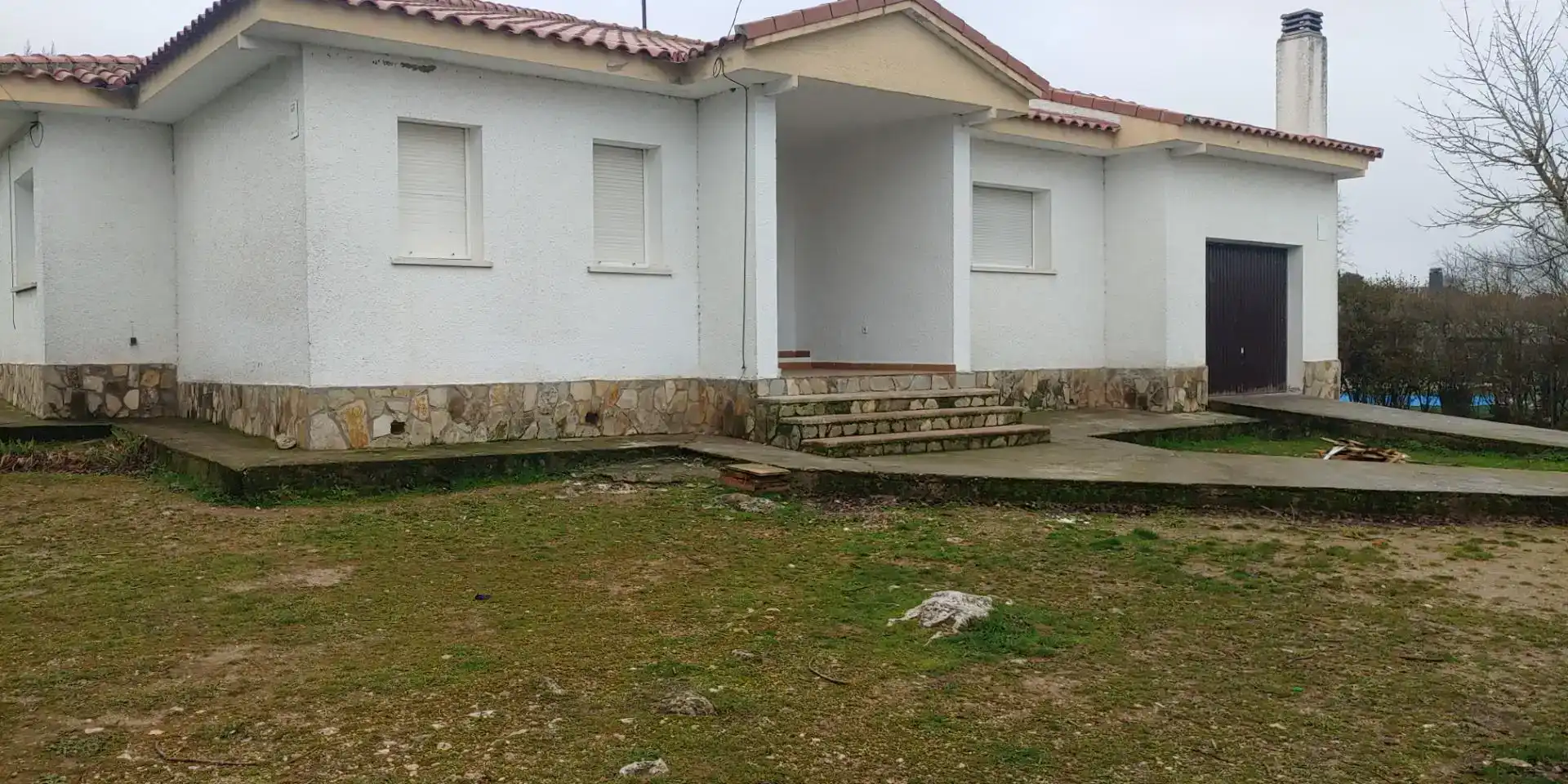 Vista exterior de Piso en venta en Eurovillas