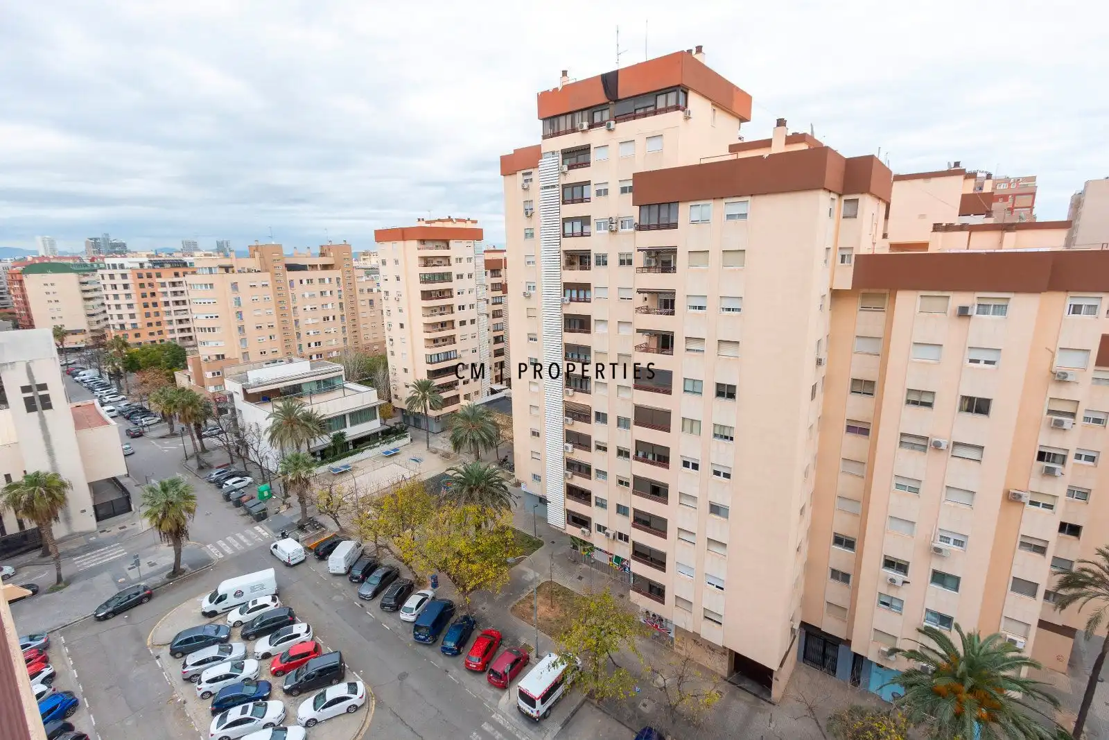 Außenansicht von Wohnung zum Verkauf in Valencia mit Klimaanlage, Heizung und Parkett