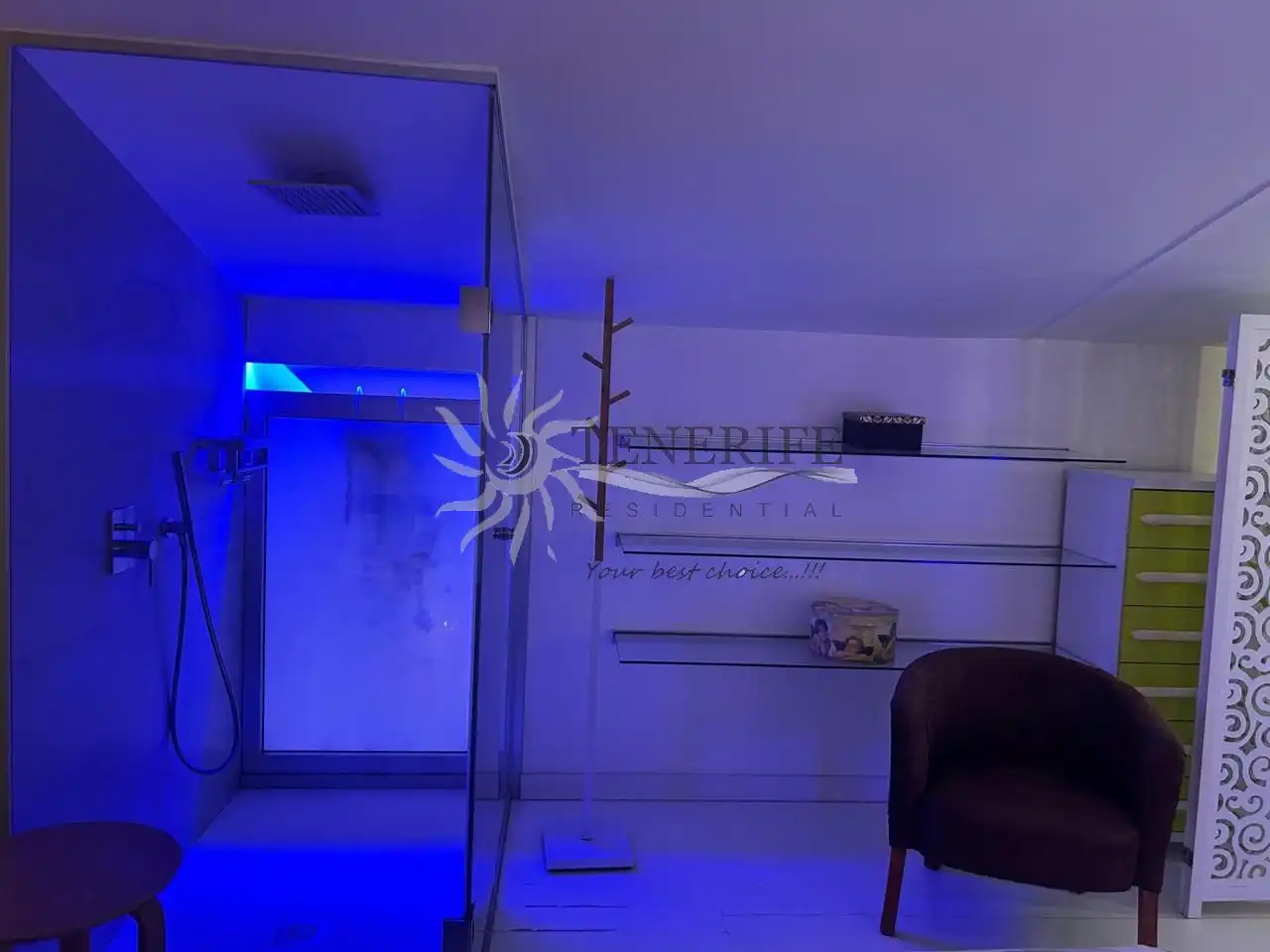 Piso en venta en Arona con Aire acondicionado, Terraza y Amueblado