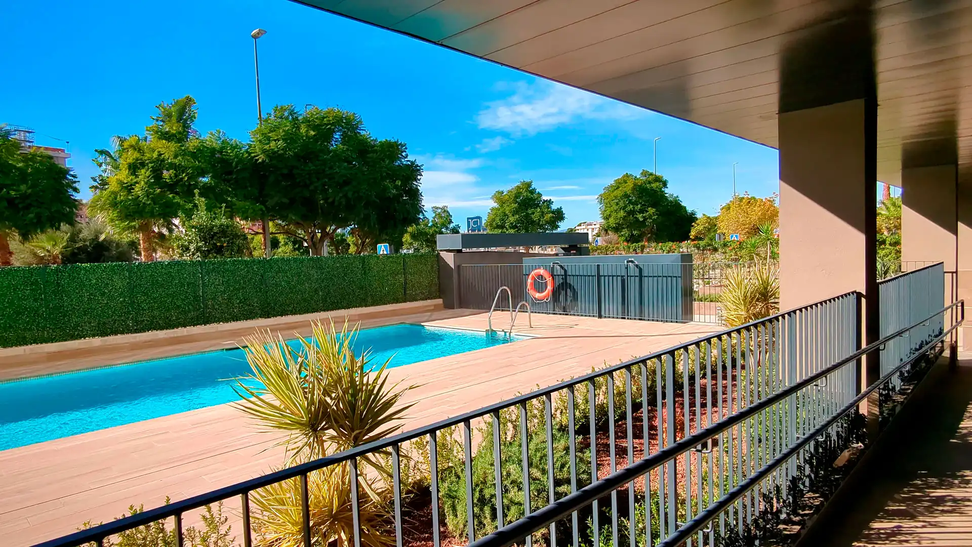 Piscina de Ático en venta en Murcia con Aire acondicionado, Calefacción y Jardín privado