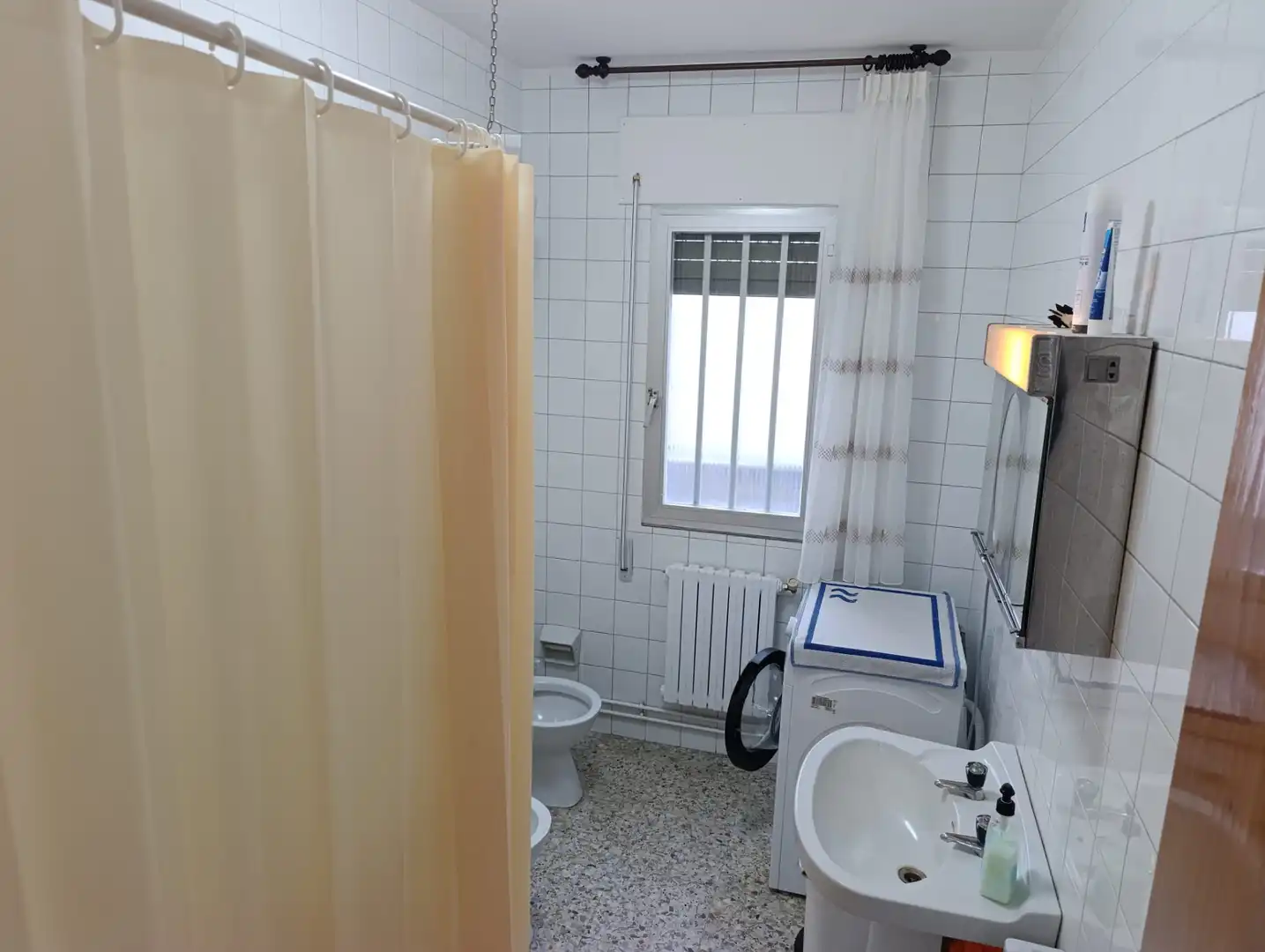 Baño de Casa o chalet en venta en O Saviñao  con Calefacción, Jardín privado y Terraza