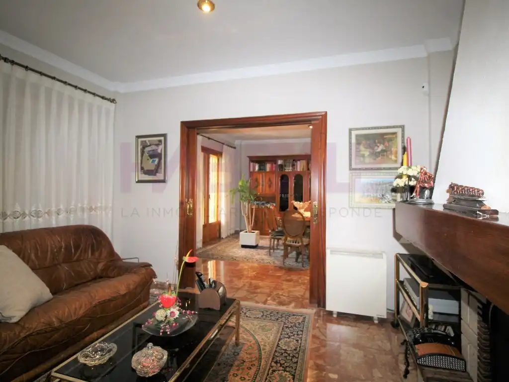 Sala de estar de Casa o chalet en venta en Chiva con Aire acondicionado, Calefacción y Amueblado