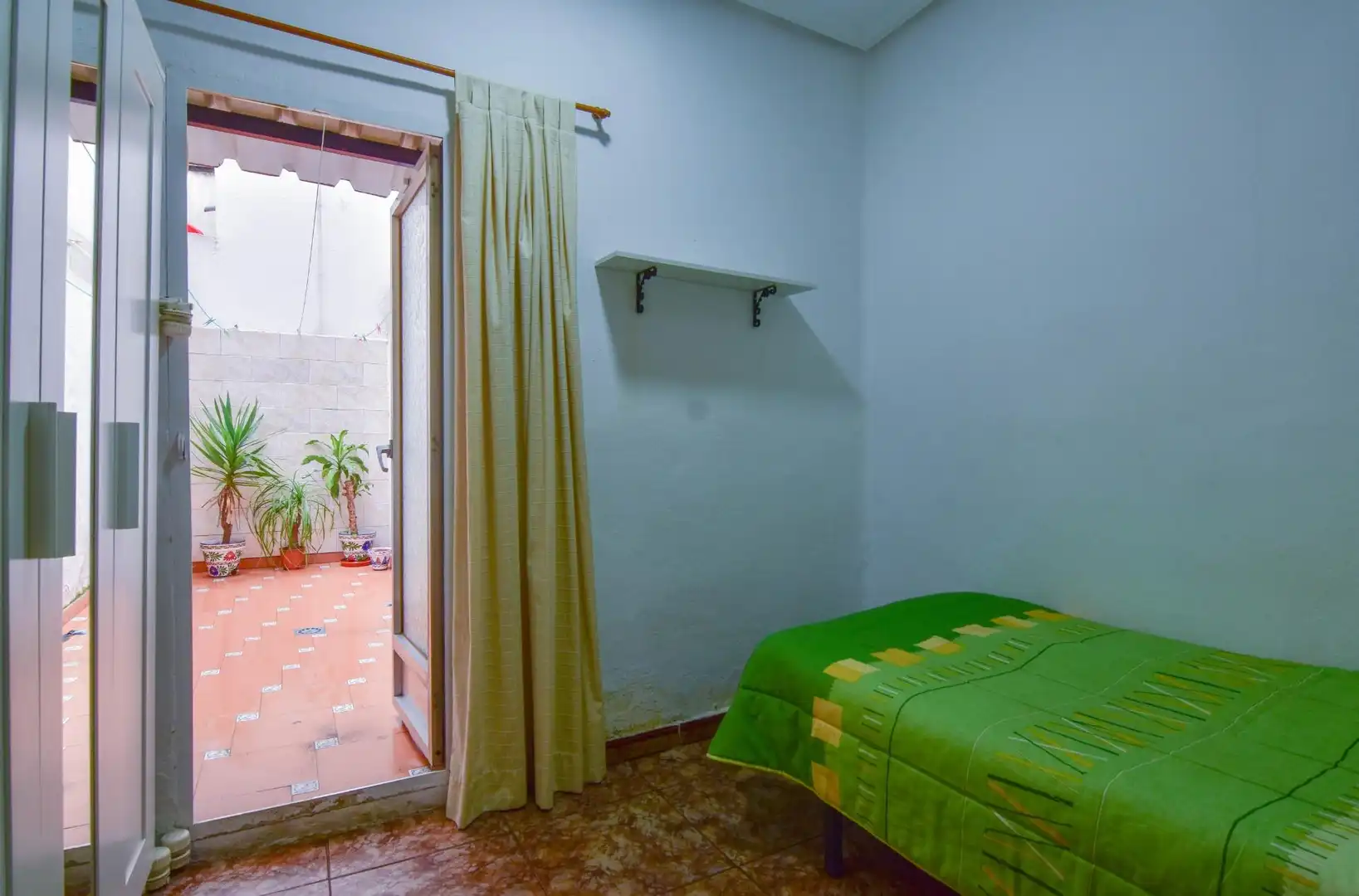 Bedroom of Flat for sale in Valencia  with Air Conditioner and Terrace