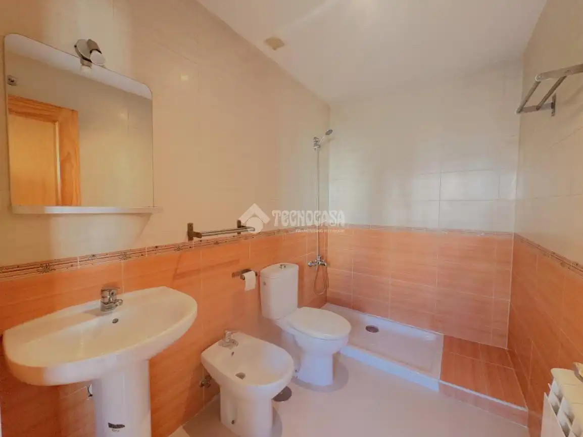 Bathroom of Flat for sale in Alovera  with Heating and Storage room