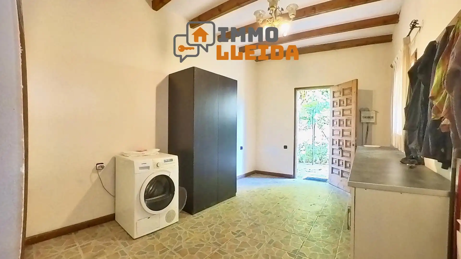 Casa con terraza en venta en Calle Sant Armengol 4, imagen 38