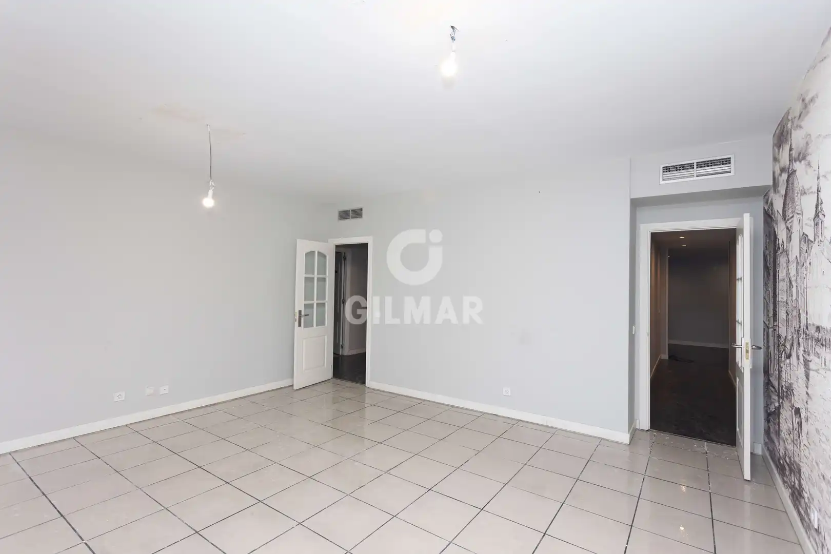 Habitación de Piso en venta en Madrid con Calefacción