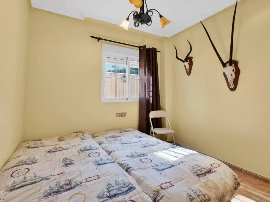 Habitación de Casa o chalet en venta en Orihuela con Jardín privado y Piscina