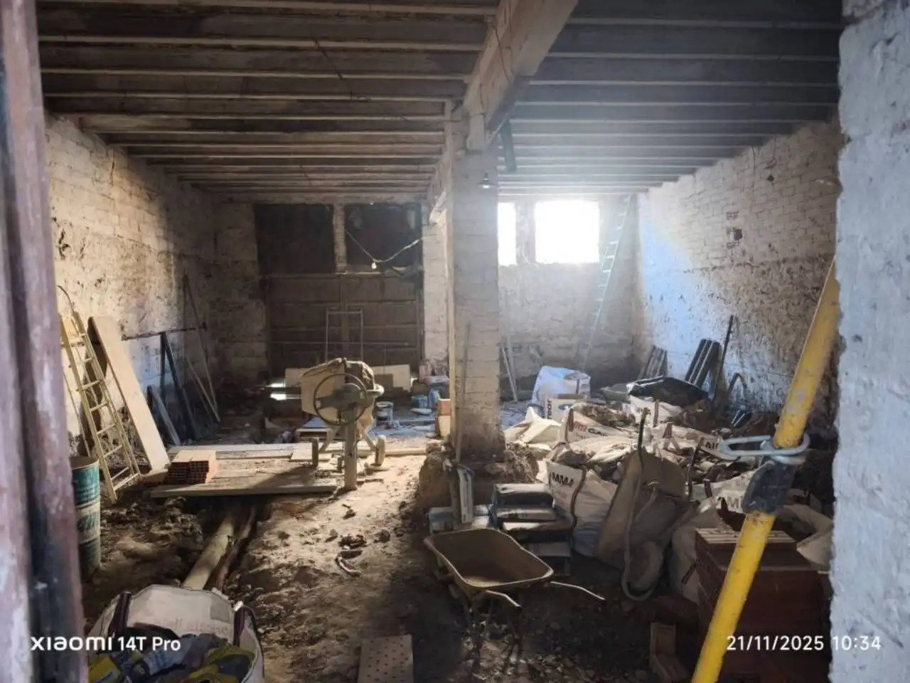 Local comercial de lloguer a Calle Avinguda De Maria Anzizu 27, imagen 2