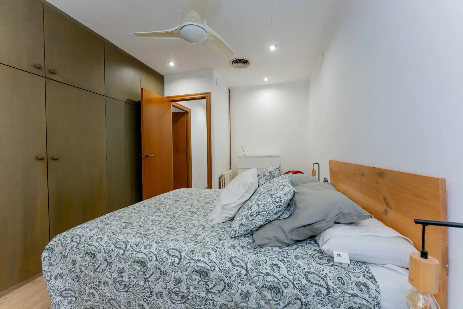 Bedroom of Flat for sale in Castelldefels  with Air Conditioner, Heating and Parquet flooring