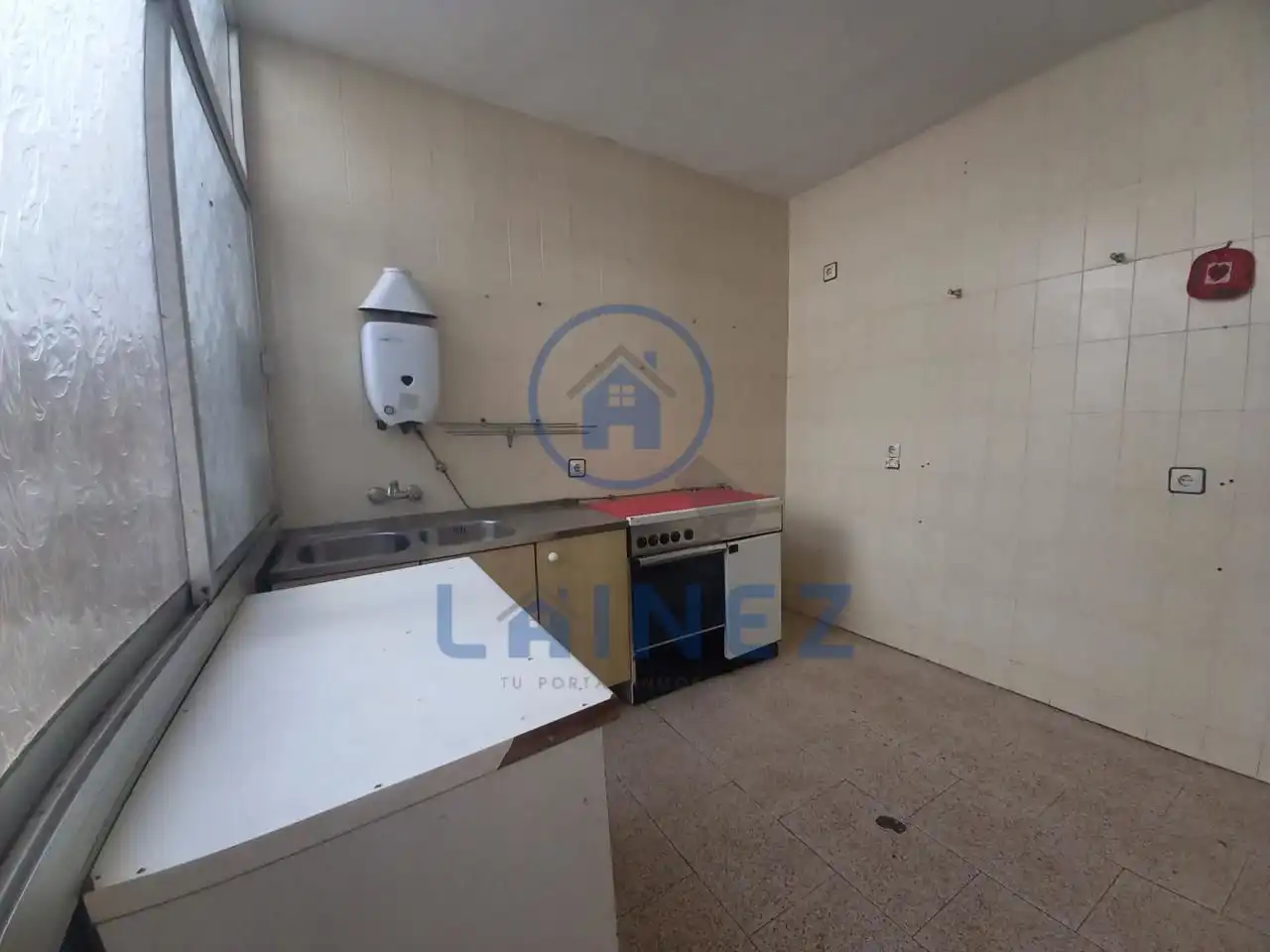 Cuina de Local en venda en Peñarroya-Pueblonuevo amb Aire condicionat i Moblat