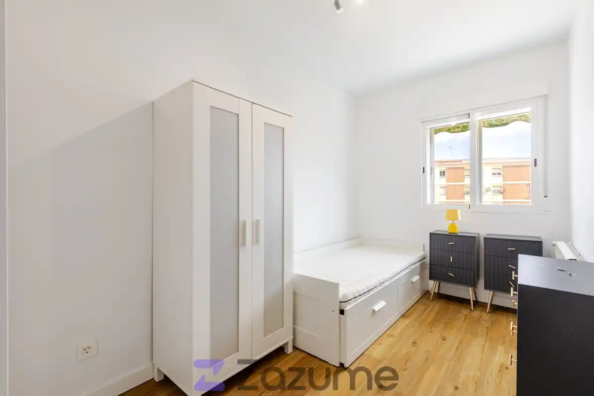 Schlafzimmer von Wohnung zur Miete in Madrid mit Klimaanlage, Heizung und Terrasse
