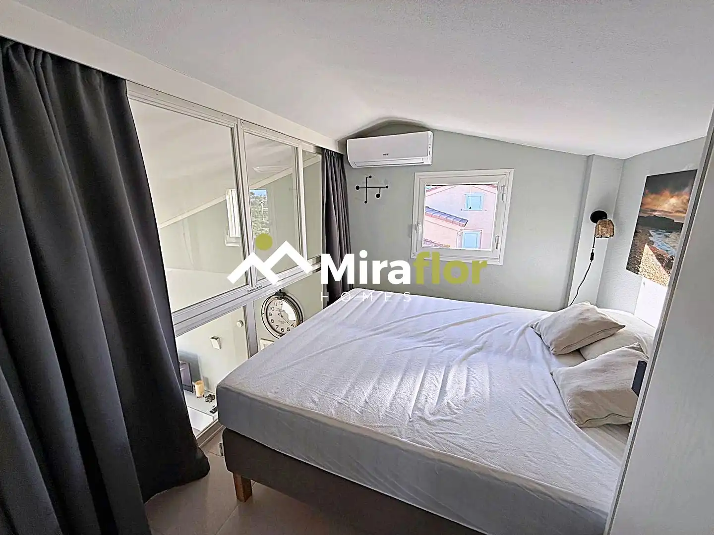 Habitación de Apartamento en venta en Dénia con Aire acondicionado, Terraza y Amueblado