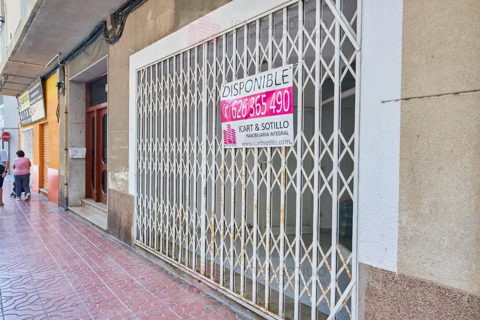 Gewerbefläche zum Verkauf in Calle de la Mare de Déu del Pilar, imagen 3