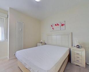 Bedroom of Flat to rent in  Madrid Capital  with Air Conditioner and Heating