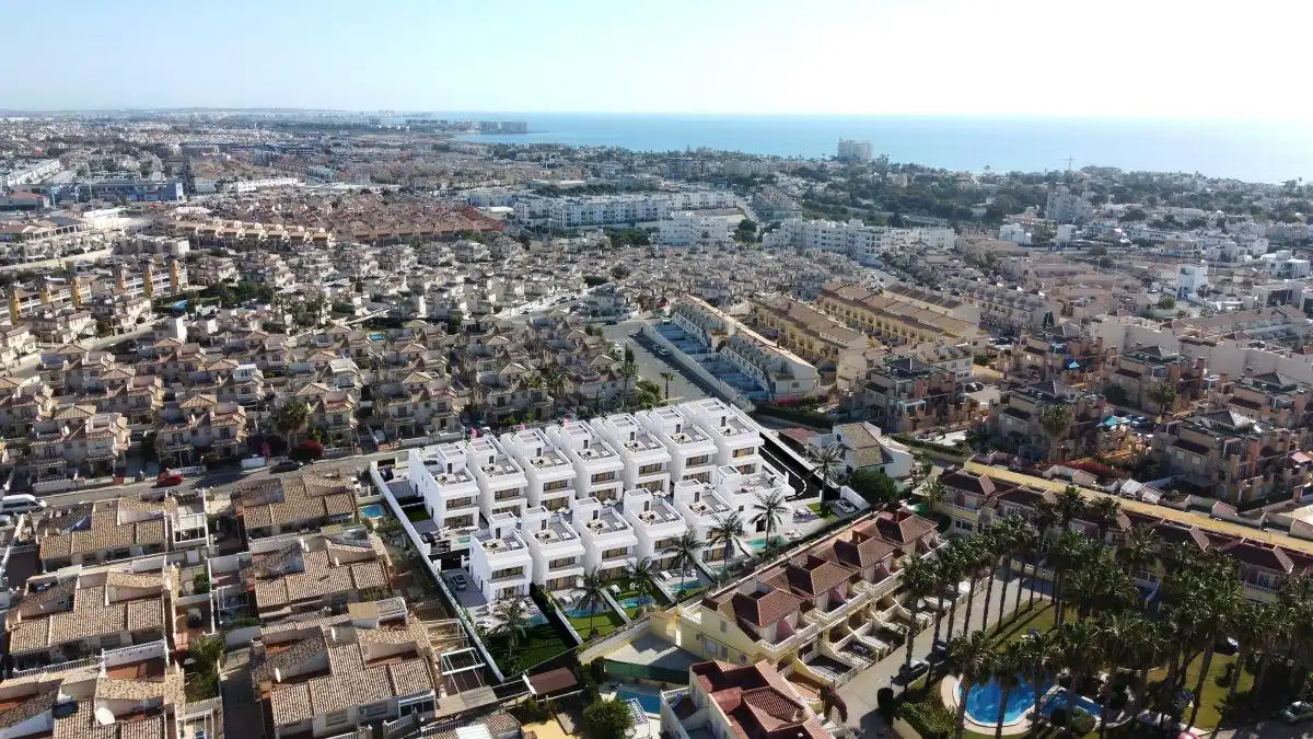 Vista exterior de Casa o chalet en venta en Orihuela con Aire acondicionado, Jardín privado y Terraza