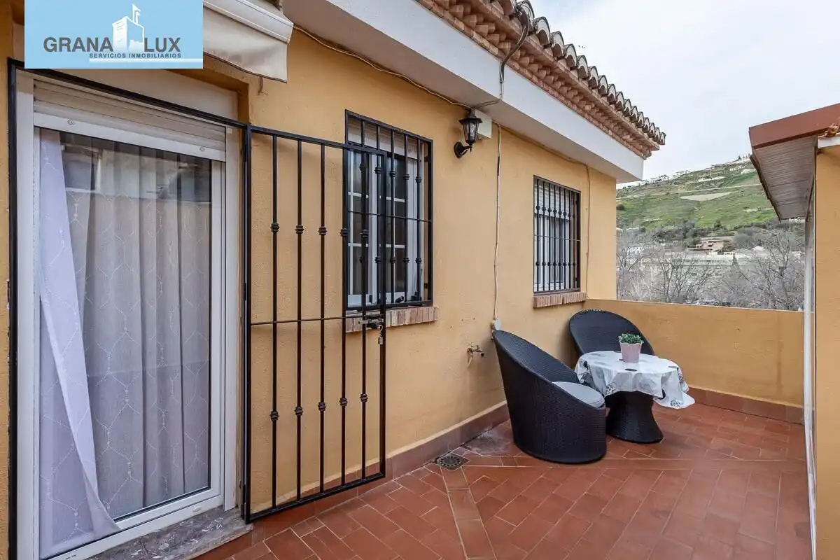Haus zum Verkauf in Calle Guarnón, imagen 2
